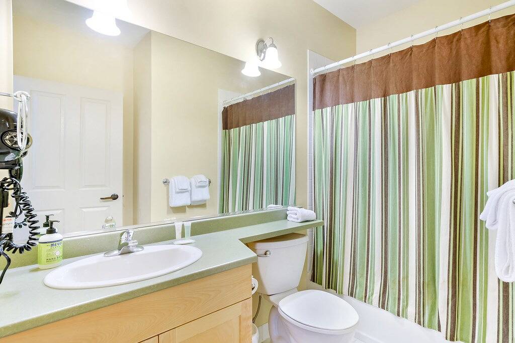 Stratton Mountain Wohnung mit Gemeinschaftspool, Whirlpools und Sauna - zu Fuß zu den Aufzügen in Stratton, Green Mountain National Forest