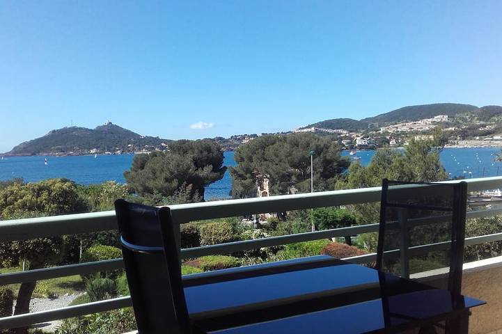Location de vacances pour 4 personnes, avec Terrasse et Piscine dans Agay