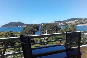 Gîte pour 4 personnes, avec piscine et terrasse dans Agay