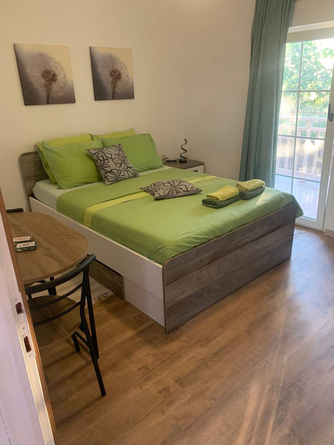 Ganze Wohnung, Ferienwohnung in Vrsi mit Balkon, Klimaanlage, W-Lan (4824-2) in Zukve, Zadar