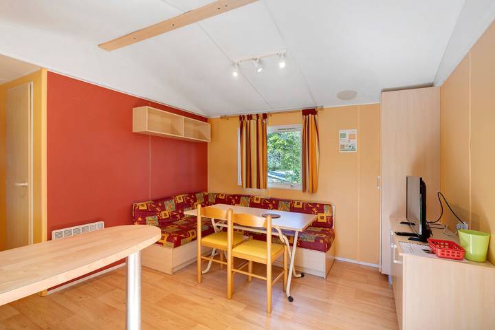 Mobil home pour 4 personnes, animaux acceptés à Saint-Martial-de-Nabirat - 3