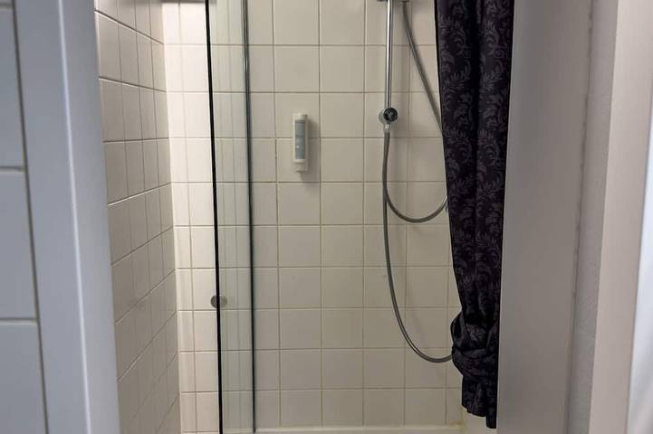 Ganze Wohnung, Apartelliment bianco-nero - modern übernachten in Köln in Ehrenfeld (Köln), Köln