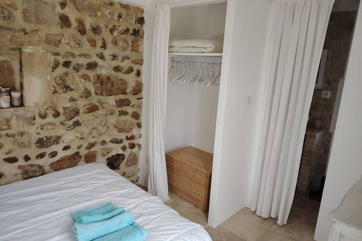 Kleines Bauernhaus  Alpilles ,Klimaanlage 
 Baux de Provence 15mn 
Mouries 3 mn in Saint-Martin-de-Crau, Mittelmeerküste (Frankreich)