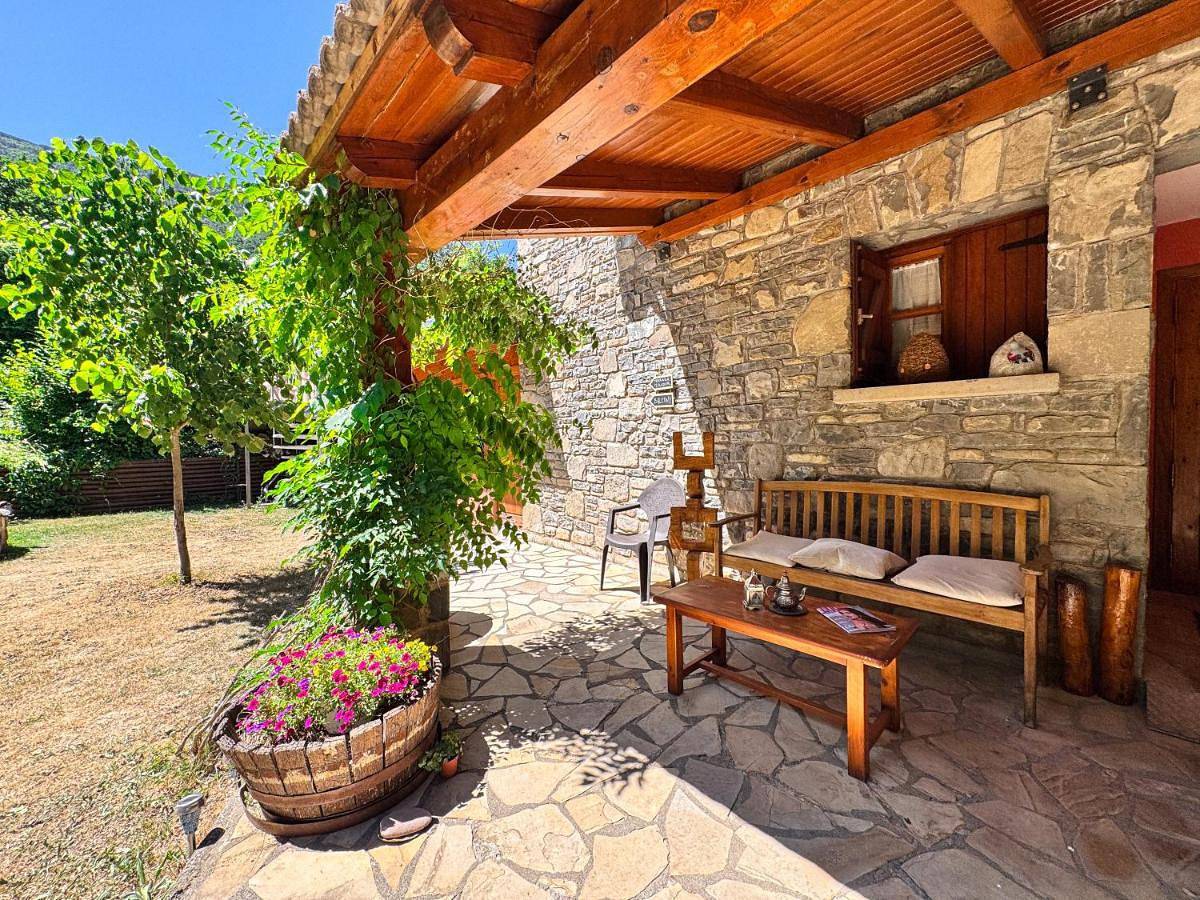 Double or Twin Room in Valle de Hecho, Pirineo Aragonés
