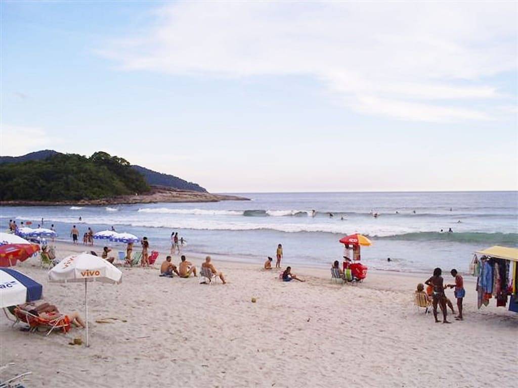 Camburizinho Nahe Der Ponte 100 m vom Strand entfernt, mit 4 Schlafzimmern (2 en-suite) in São Sebastião, Região Metropolitana do Vale do Paraíba e Litoral Norte