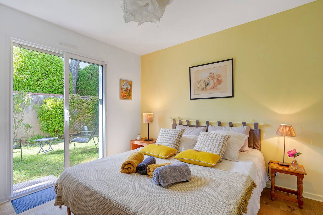 Chambre cosy avec terrasse et piscine – Petit-déjeuner offert in Saint-Palais-sur-Mer, Côte de Beauté