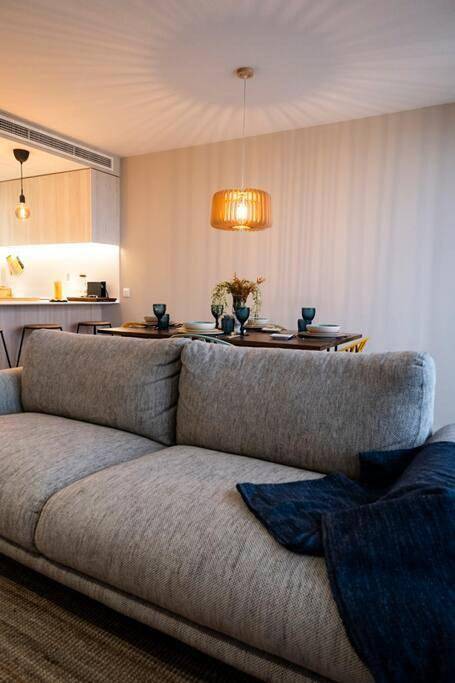 Appartement de vacances pour 4 personnes, avec vue et jardin ainsi que bassin pour enfant et piscine