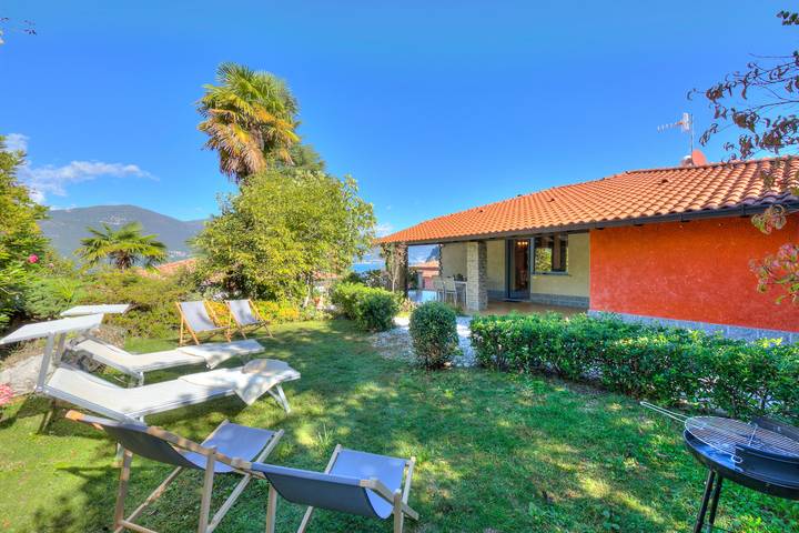 Villa per 8 persone, con vista lago sul Lago Maggiore