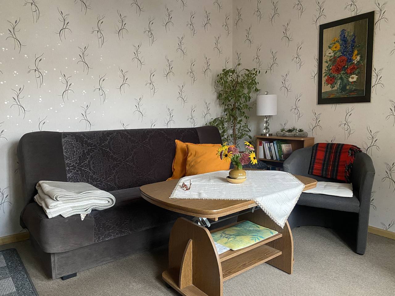 Ganze Ferienwohnung, Appartement - Ferienwohnung Specht - Ferienwohnung mit 1 Schlafz.,1 Wohnz. inkl. kleiner Küchenzeile,Du/Wc, 2 P.,45m² in Arnstadt, Thüringer Kernland