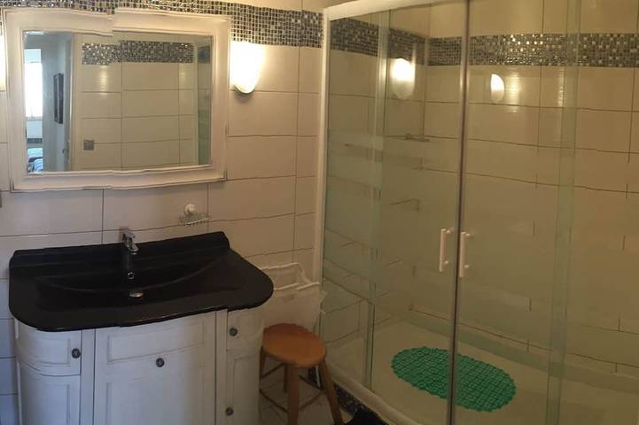 Gîte pour 6 personnes, avec balcon dans Le Mourillon - 4