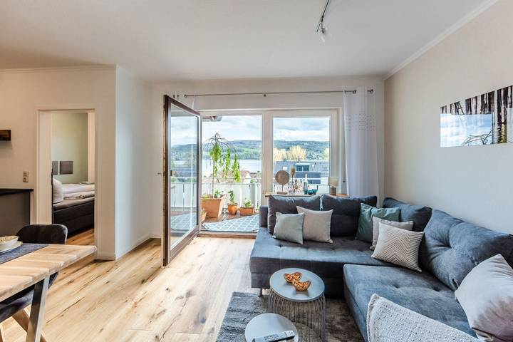 Ferienwohnung für 4 Personen, mit Balkon und Seeblick sowie Ausblick in Untersee