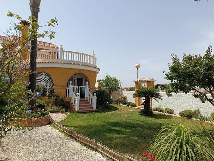 Villa voor 6 personen, met Terras en Tuin in Gran Alacant