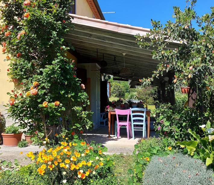 Casa Vacanze 'Mare Colline Città D'Arte' con Giardino Privato in Rosignano Marittimo, Costa degli Etruschi