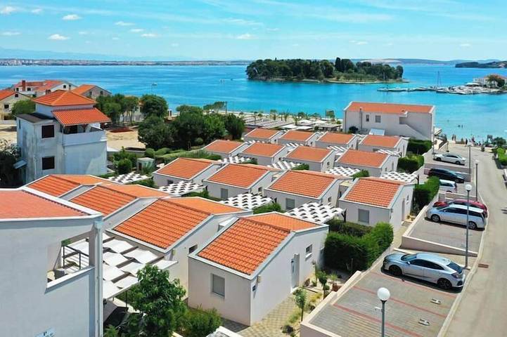Appartement de vacances pour 3 personnes, avec piscine et terrasse, animaux acceptés - 1