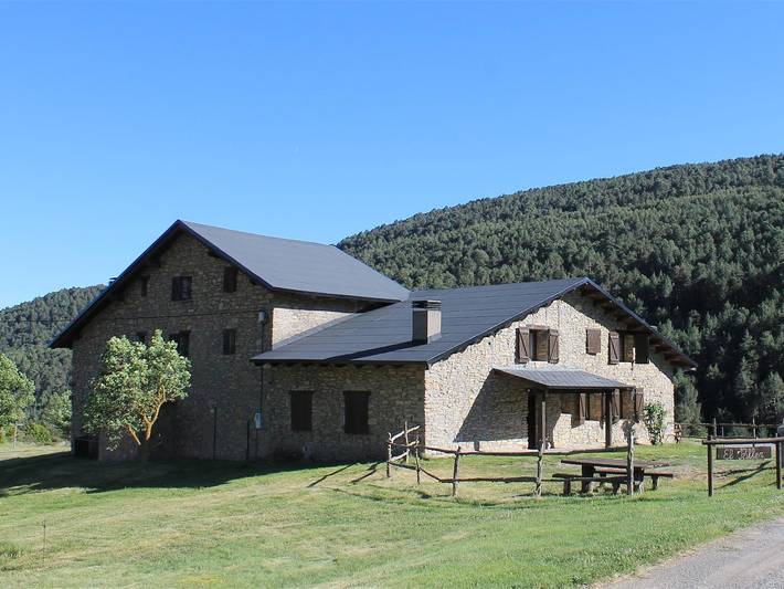 Casa rural para 7 personas, con terraza además de jardín y piscina en Provincia de Lleida - 4