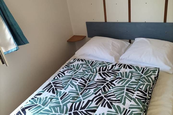 Mobil home pour 4 personnes, avec jardin, animaux acceptés à Cabariot - 3