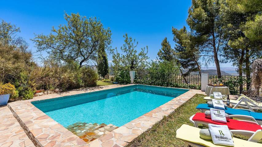 Villa pour 6 personnes, avec piscine - 1