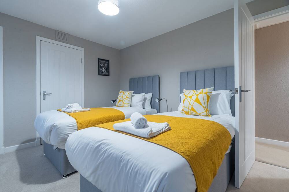 Ganze Wohnung, Apartment-Eigenes Badezimmer in Renfrewshire