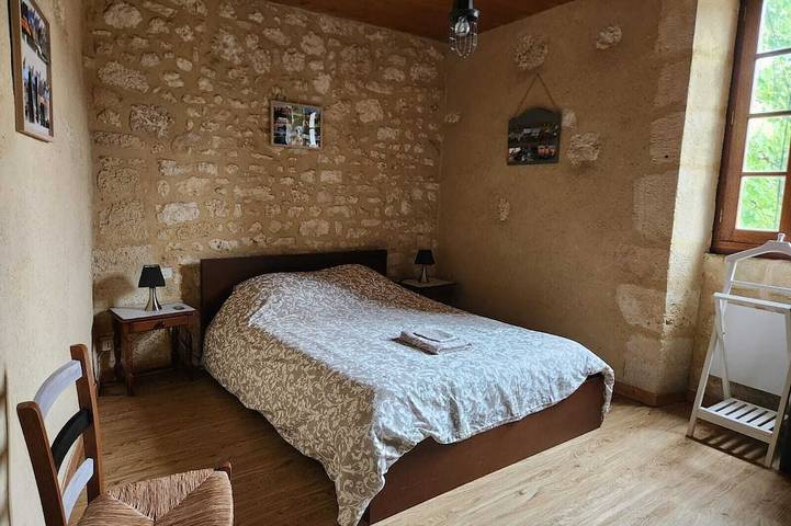 Location de vacances pour 4 personnes, avec terrasse à Couze-et-Saint-Front - 2