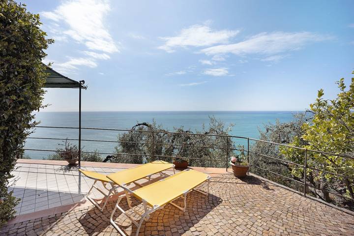 Vacation rental for 4 people, with Balcony and Yard in Ligurian Coast