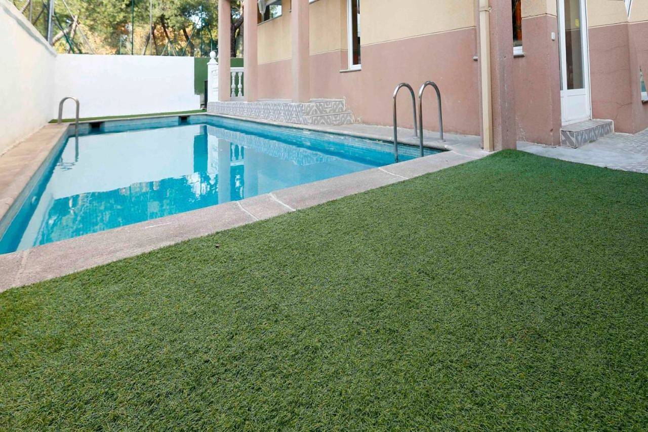 Pousada para 2 pessoas com piscina in Madrid, Madrid Province