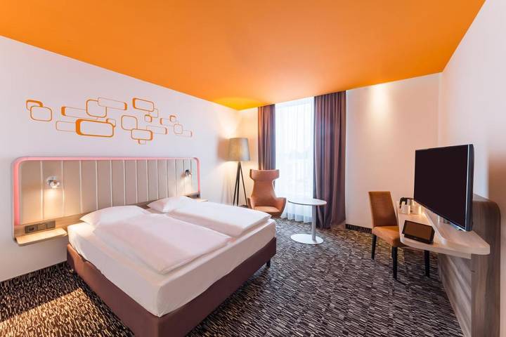 Hotel für 2 Personen, mit Sauna und Ausblick sowie Terrasse in Neumarkt in der Oberpfalz - 2