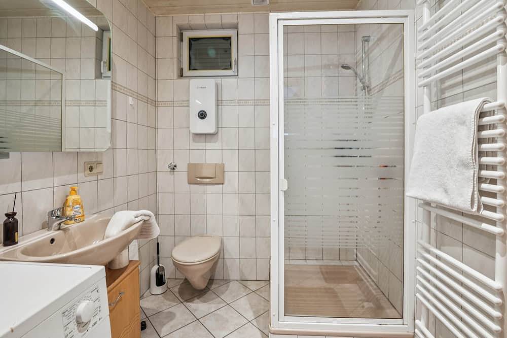 Ganze Wohnung, 10 Min Altstadt | Kino! Küche! Wallbox! Eg in Trier (Stadt), Trier