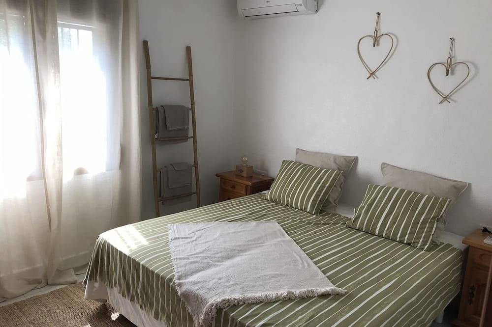 Cozy luxury villa and private pool and countless relaxing places to enjoy sun in Ciudad Quesada, Rojales