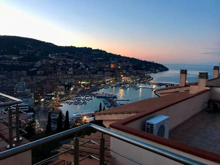 Ferienwohnung für 4 Personen, mit Terrasse und Ausblick in Monte Argentario