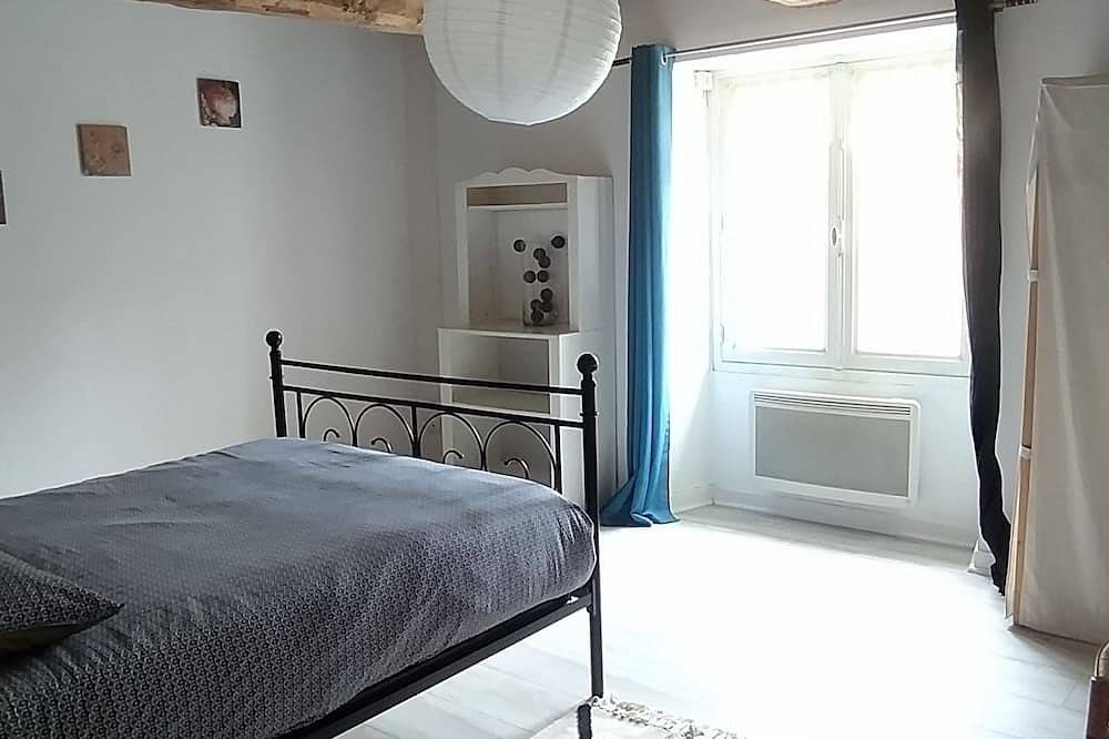 Maison de Campagne au Pied D'un Bois in Broons, Región de Dinan