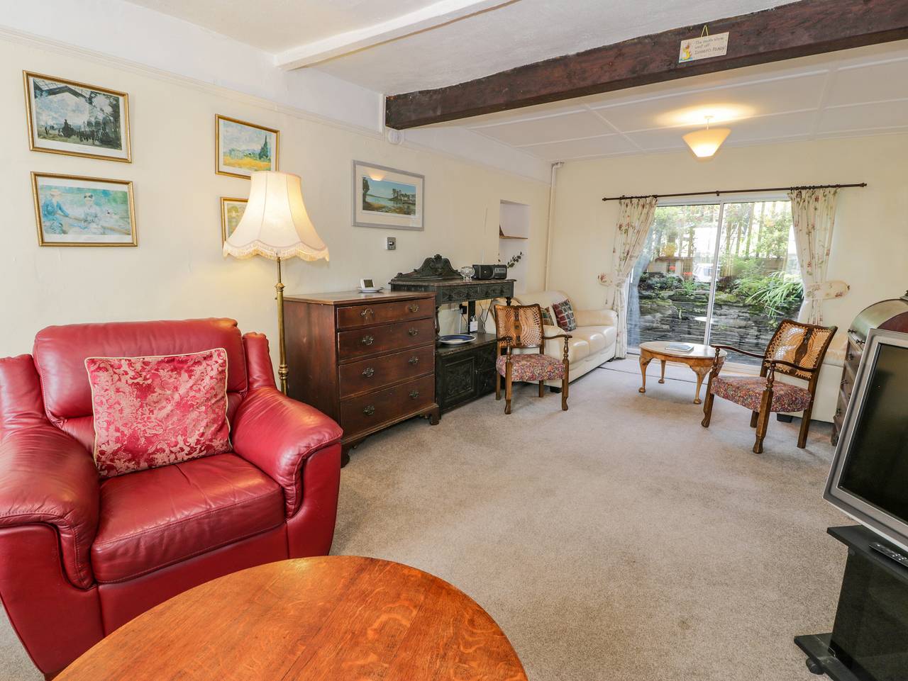 6 Glyn Terrace in Borth-y-Gest, Snowdonia