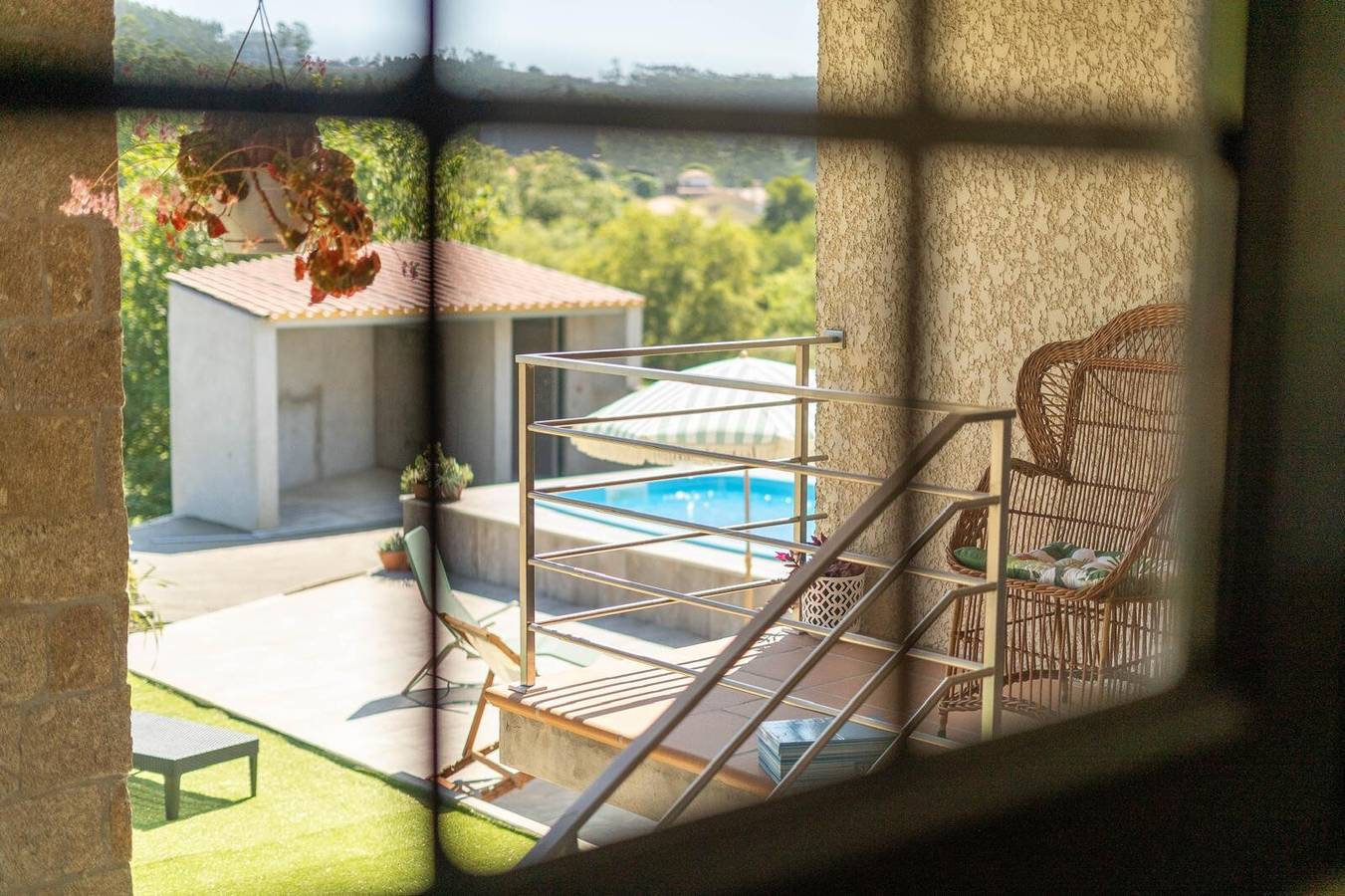 Casa De Santo Amaro com Vista Montanha, Piscina, Wi-Fi e Ar Condicionado in Cedrim e Paradela, Distrito de Aveiro