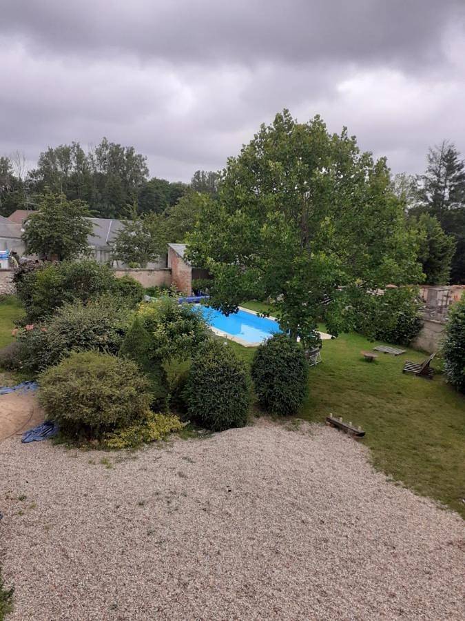 Cottage pour 2 personnes, avec vue ainsi que jardin et piscine dans La Chapelle-d'Angillon