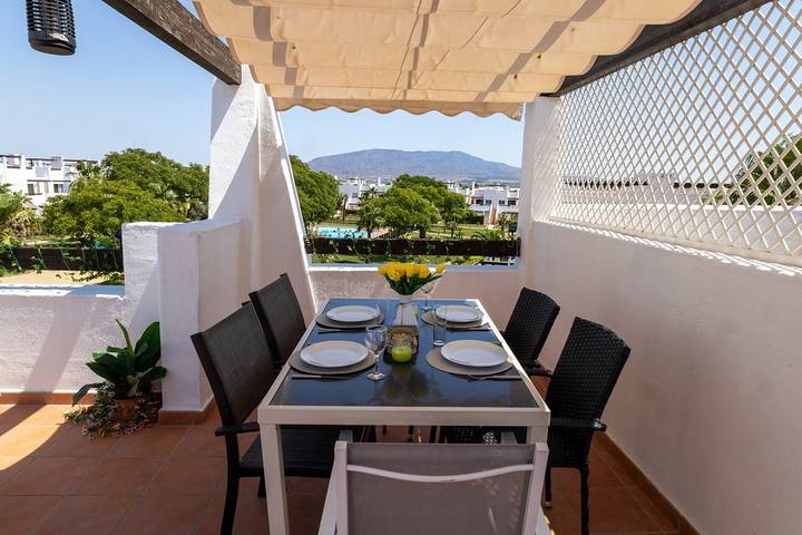 Apartamento de vacaciones para 4 personas, con piscina además de jardín y balcón, Familias con niños - 1