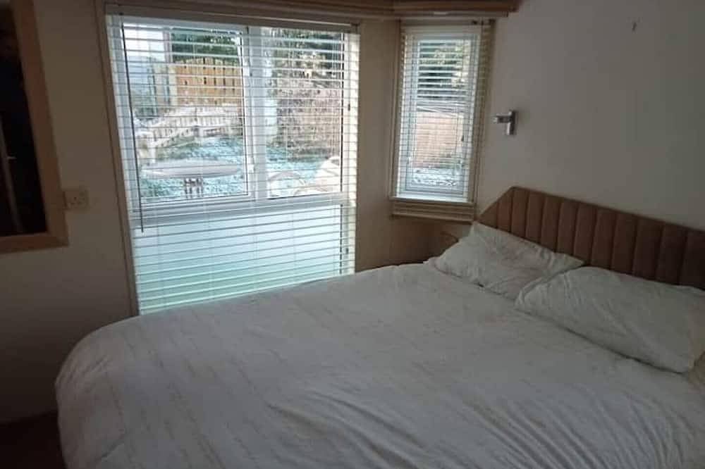 The Shak, Tarbolton, Middlemuir Holiday Park in Ayrshire