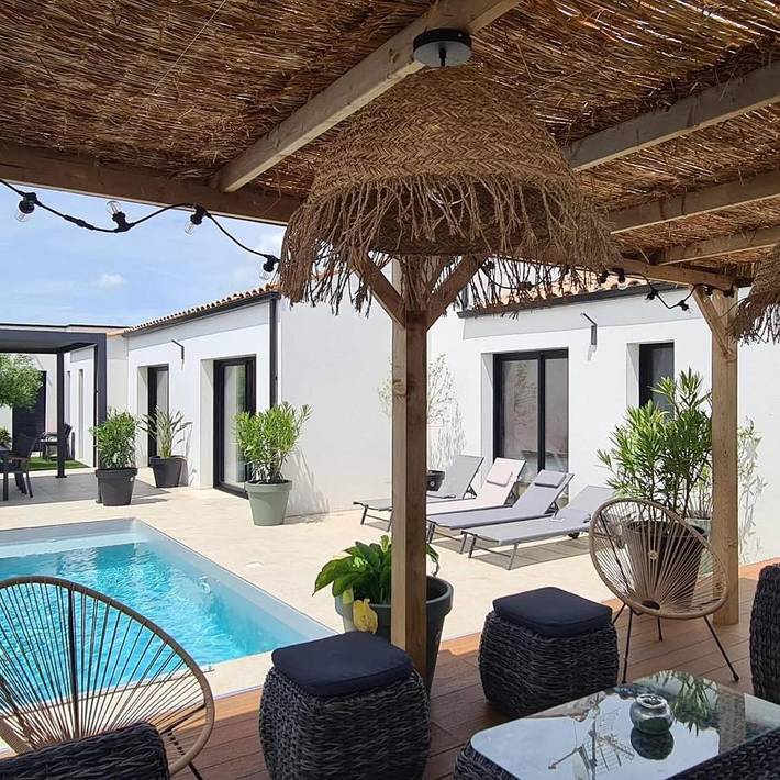 Location de vacances pour 6 personnes, avec jardin et piscine, animaux acceptés à Ferrières (Charente-Maritime) - 2