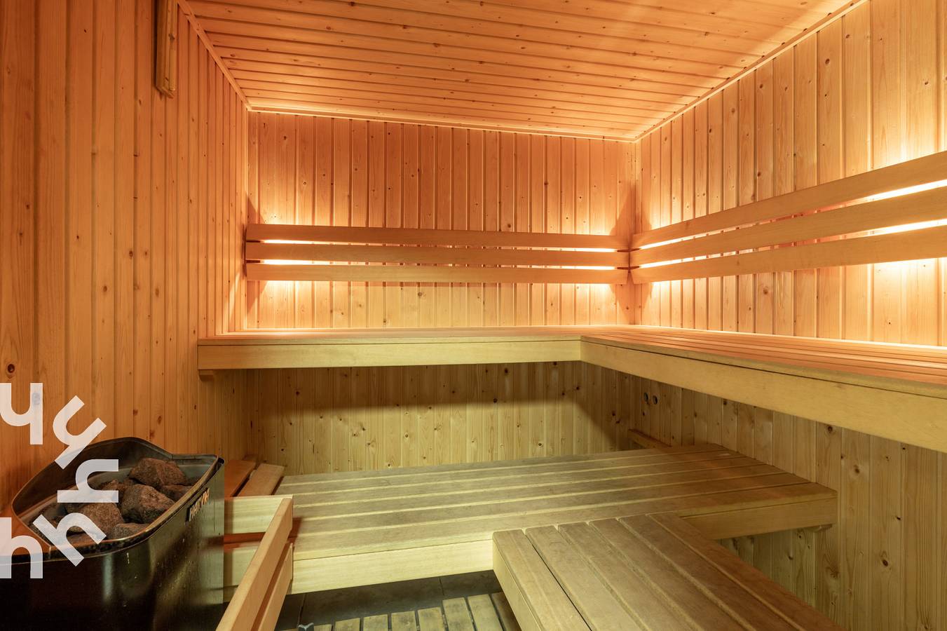 5 sterren groepsaccommodatie voor 35 tot 38 personen met overdekt zwembad en sauna. in Regio Zwolle
