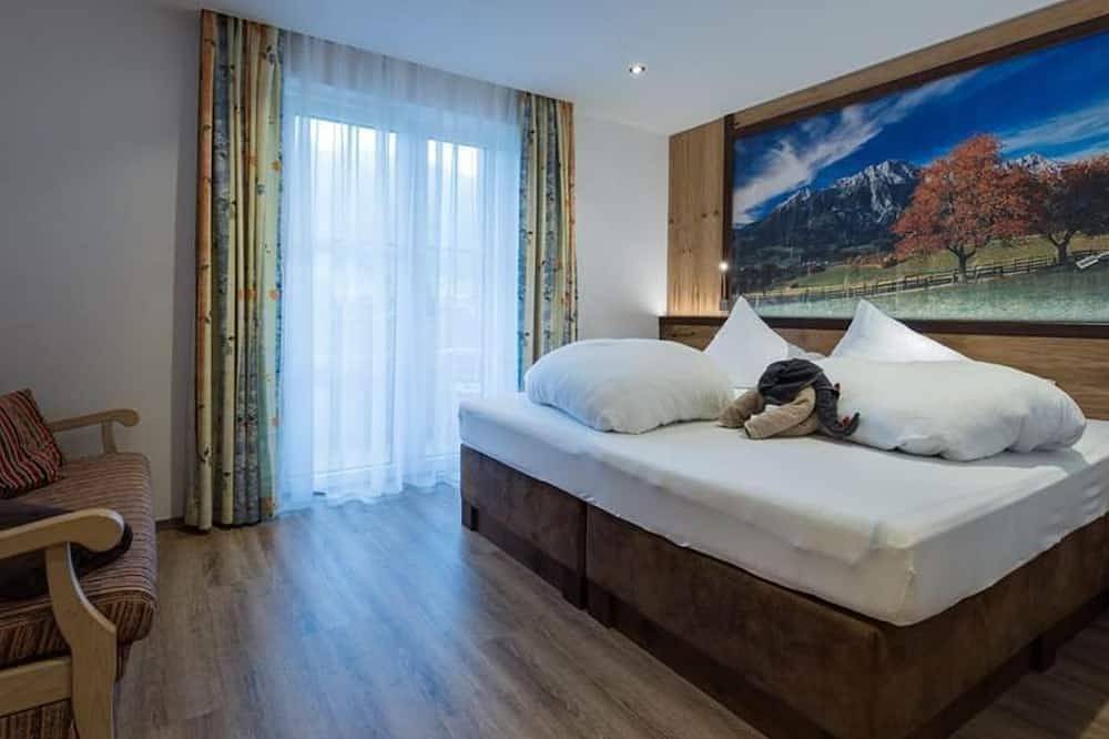 Doppelzimmer2 mit Dusche, Wc - Ferienpension Bierbaumer in Loferer und Leoganger Steinberge, Leogang