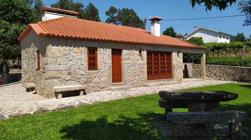Casa rural para 11 personas, con vistas además de jardín y piscina en Barcelos - 4