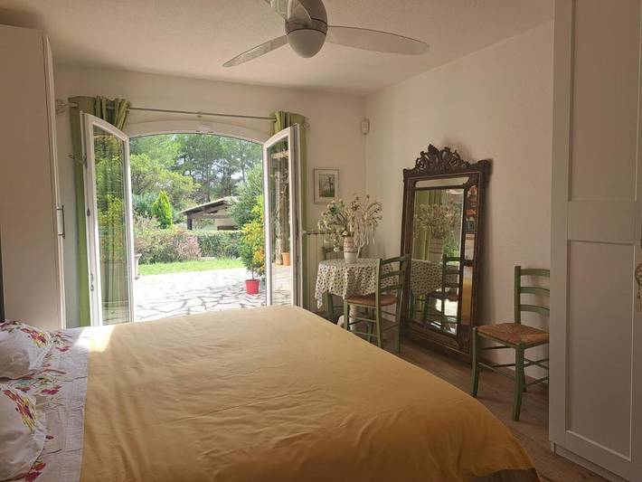 Cottage pour 2 personnes, avec vue et jardin à Saint-Pons-de-Mauchiens