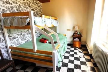 Maison de vacances pour 3 personnes, avec terrasse et jardin dans Yonne