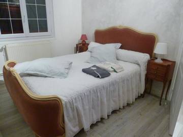 Chambre d’hôte pour 3 personnes, avec vue et jardin à Saint-Sulpice-de-Faleyrens