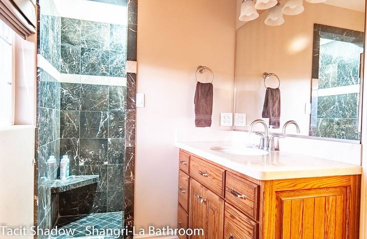 Bed and breakfast for 4 people, with hot tub and garden in Utah