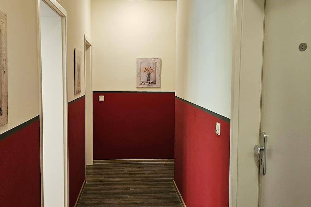 Ganze Wohnung, Komfortables Einzelzimmer im Mollibahnhof Heiligendamm nahe Sandstrand und Meer! in Heiligendamm, Rostock und Umgebung