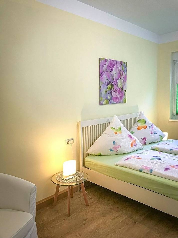 Ferienwohnung für 4 Personen, mit Seeblick und Garten sowie Terrasse am Plauer See - 4