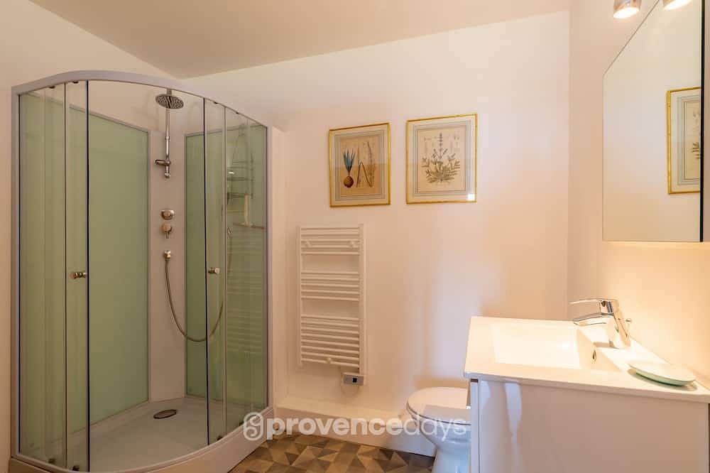 Villa Murs - 3 bed Stone villa, views of Luberon valley, pool, walk to village. in Murs, Regionaler Naturpark Luberon