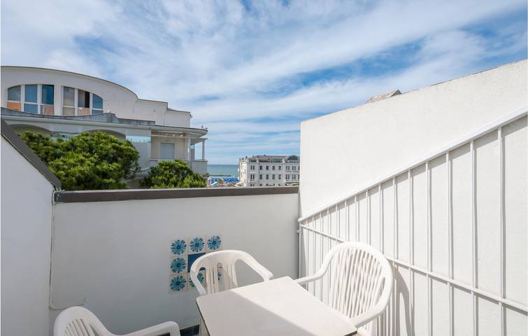 Gîte pour 7 personnes, avec terrasse à Cattolica - 3