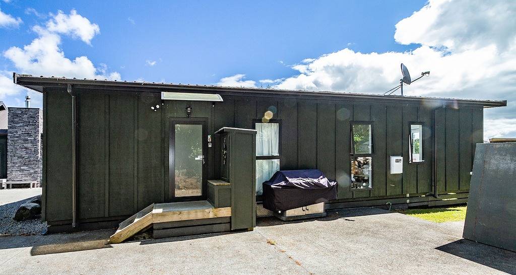 2 houses for the price of 1 in Ohakune, Ruapehu District