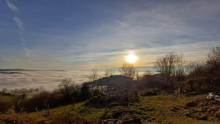 Gîte pour 2 personnes, avec piscine ainsi que terrasse et vue dans Saint-Racho