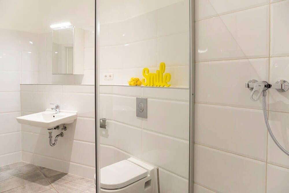 Ganze Wohnung, Modern Apartment in Berlin Charlottenburg for up to 4 Guests in Charlottenburg Berlin, Berlin